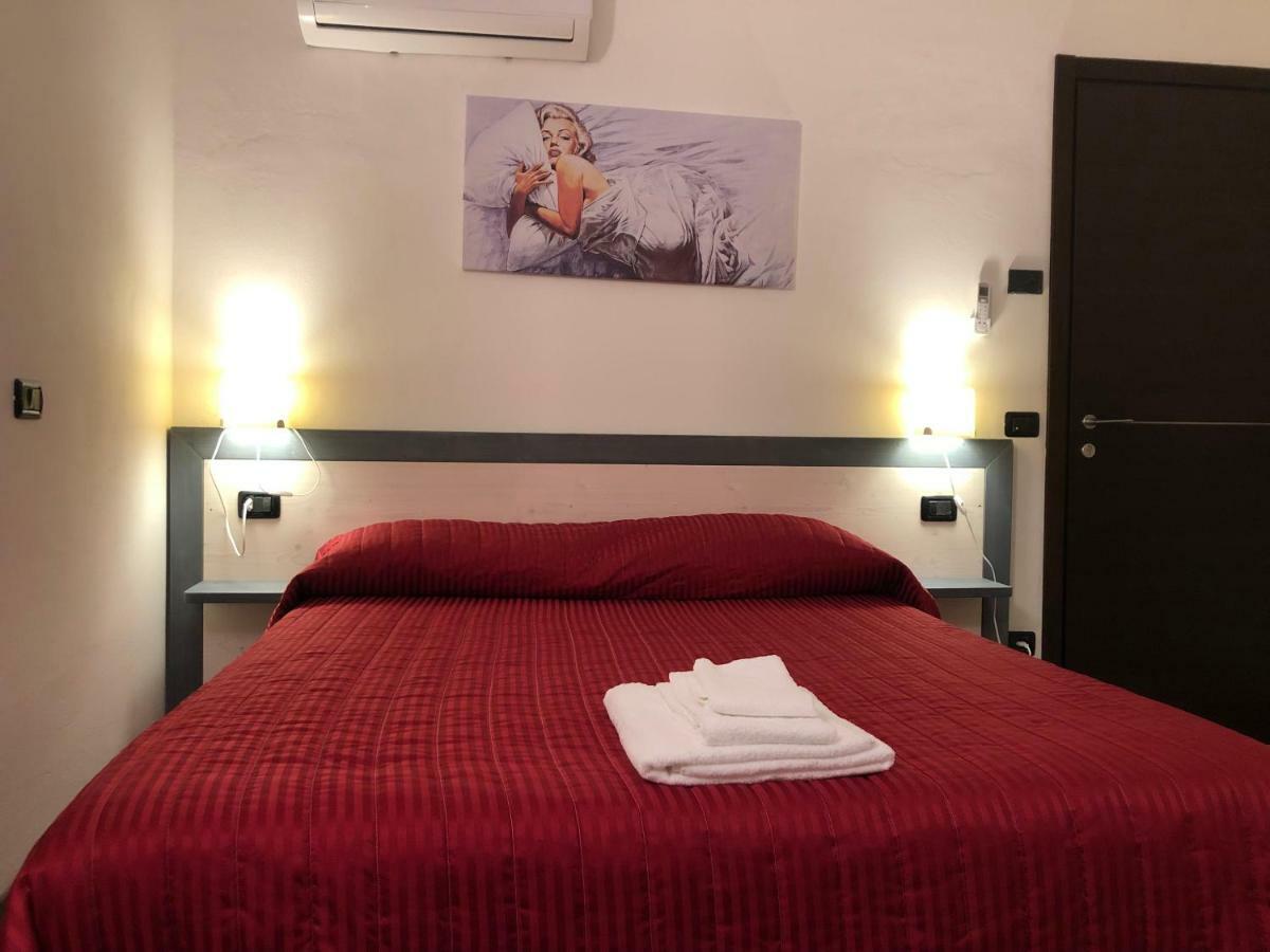 Bed and Breakfast La Casa di Anna Delebio Esterno foto